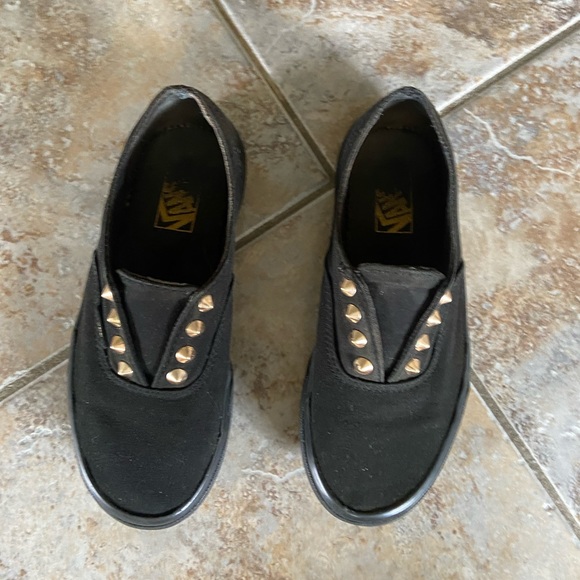 Kids Vans - Picture 2 of 6